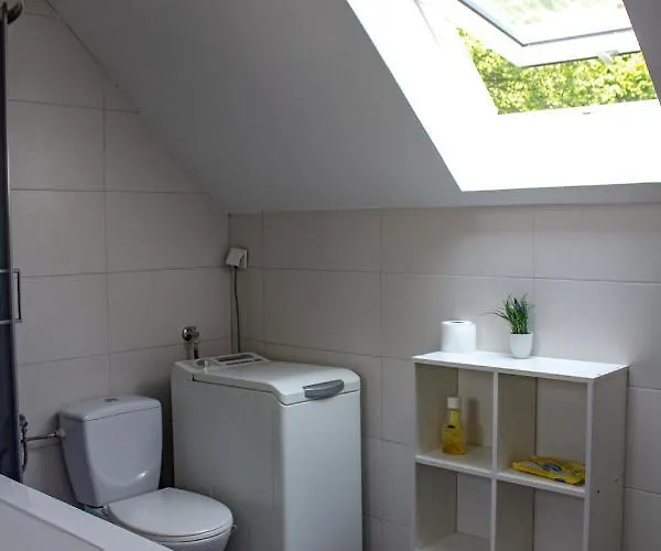 Na Wzgorzu * צ'שין